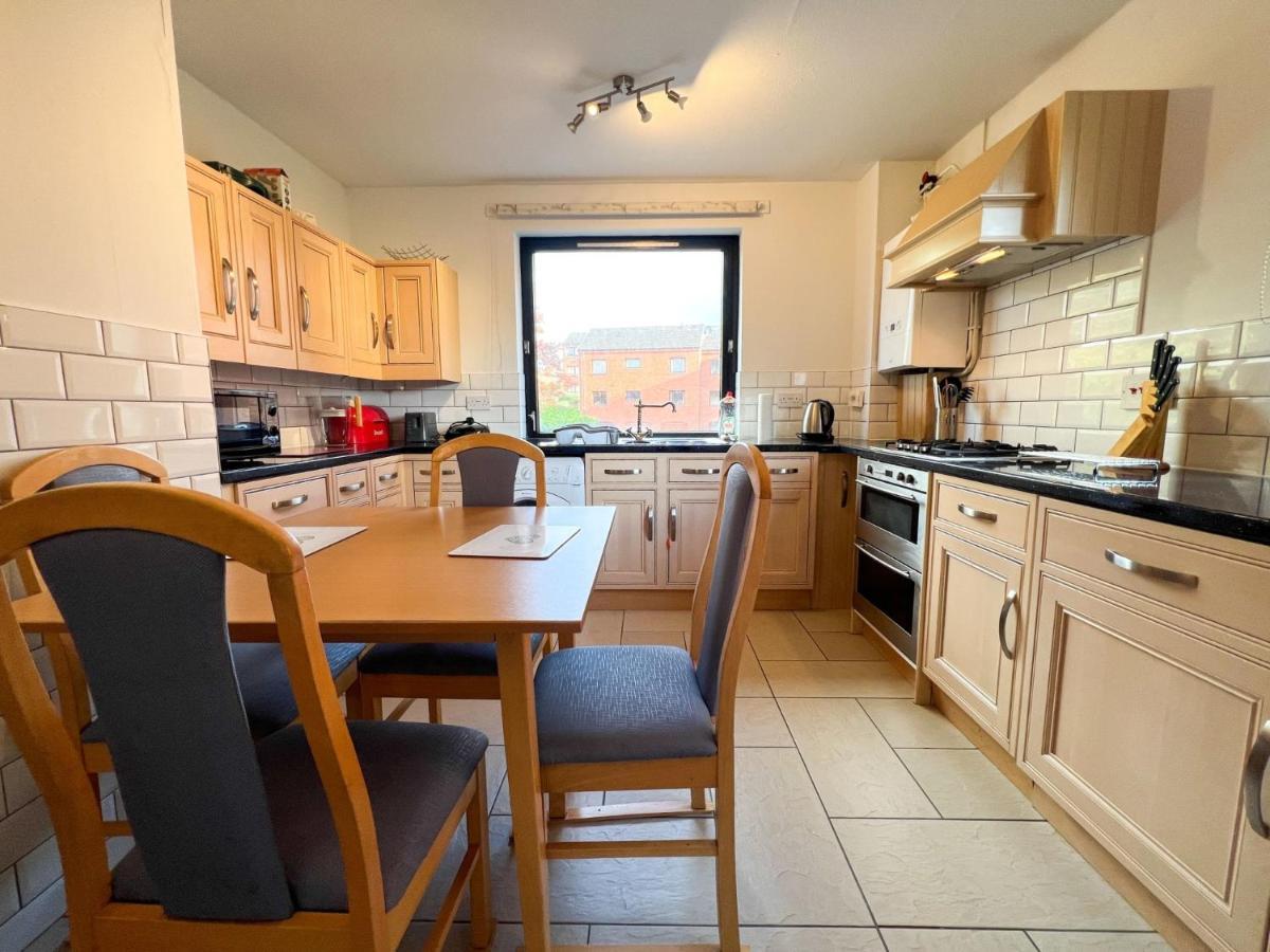 Anniesland Glasgow 1Bd Flat - Free Parking المظهر الخارجي الصورة